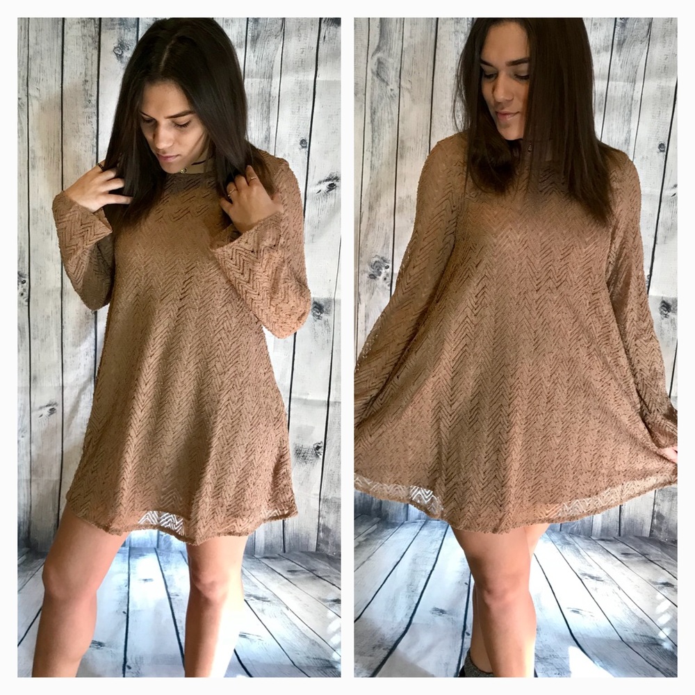 LONG SLEEVE LACE DRESS - Picture 3 of 6